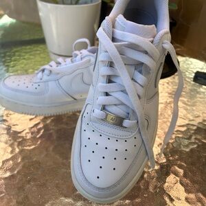 Nike Air Force 1 women’s size 7